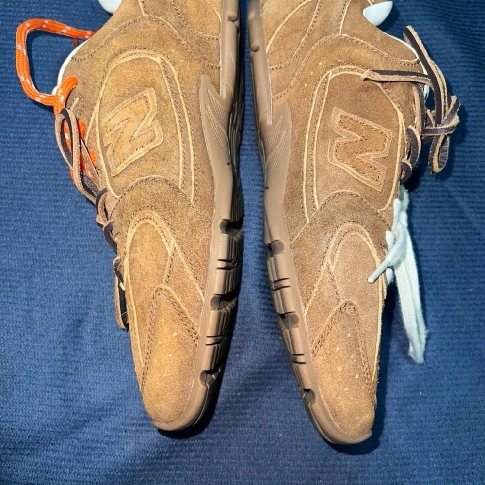 Miu Miu Brown Suede Sneakers with Contrast Laces - Picture 3 of 9
